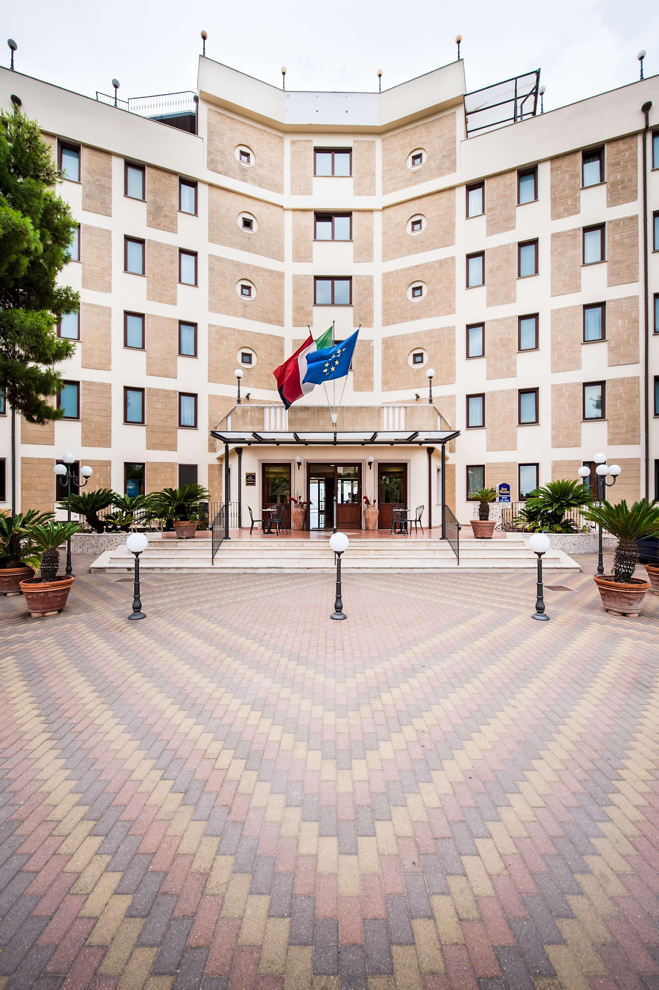 Apulia Hotel Taranto Ara Solis Lido Azzurro Buitenkant foto