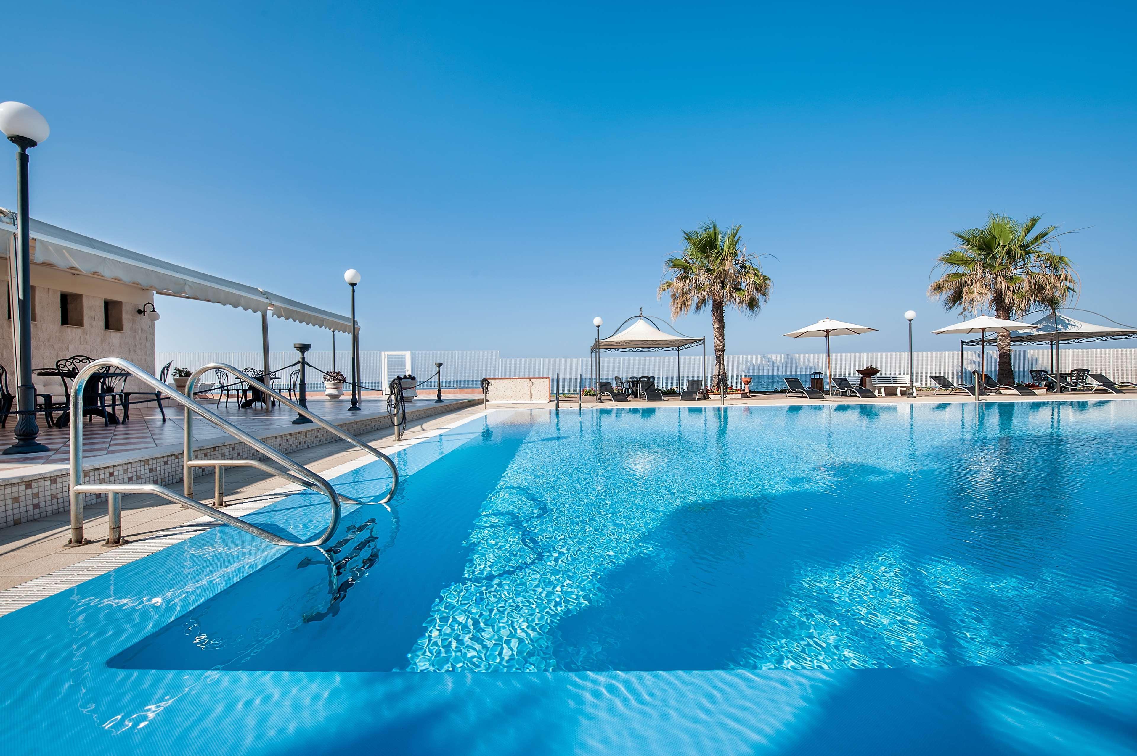 Apulia Hotel Taranto Ara Solis Lido Azzurro Buitenkant foto